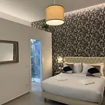 Lina Suites & Rooms
